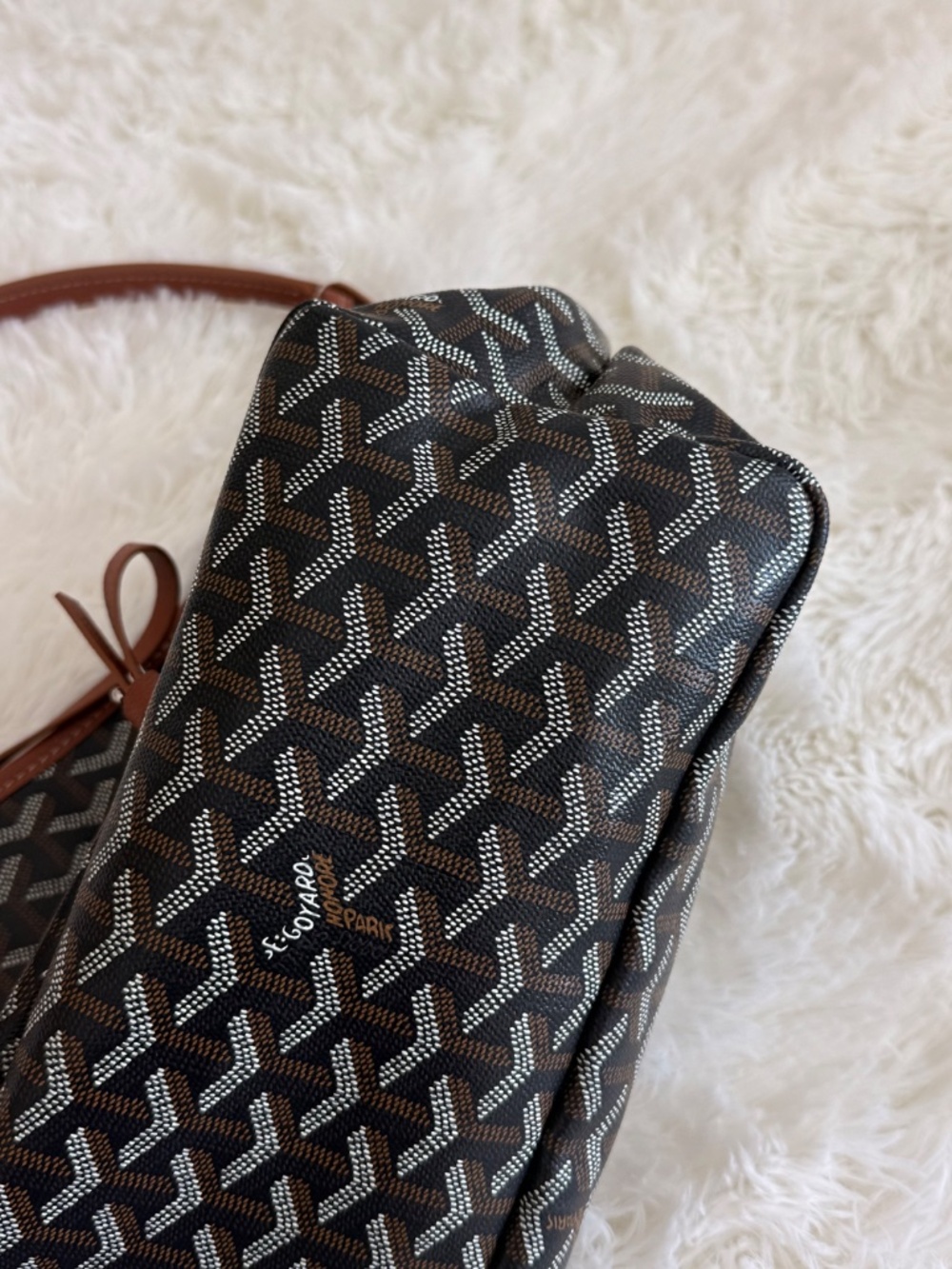 Boheme Hobo PM Bag - Brown Strap Luxury - Picture 12 of 16
